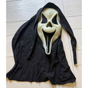 Vintage Fun World Ghost Face Mask Scream Smile Halloween Hooded Happy wusssup